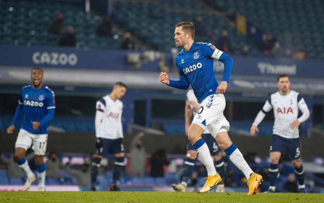 部联系在一 部联系在一